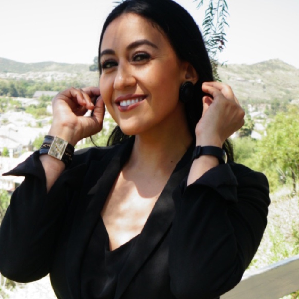 Meet your Posher, Andrea